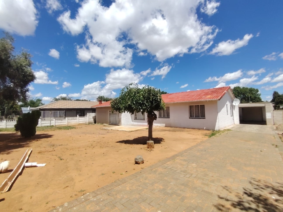 3 Bedroom Property for Sale in Fauna Free State